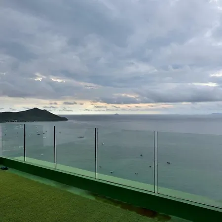 Delmare Beachfront Bangsaray Premium Condominium Bang Sare Exterior photo