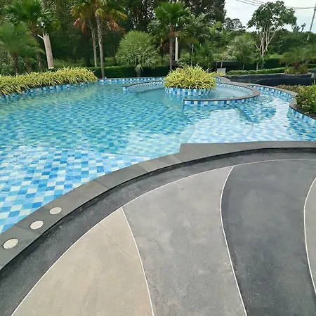 Delmare Beachfront Bangsaray Premium Condominium Bang Sare Exterior photo