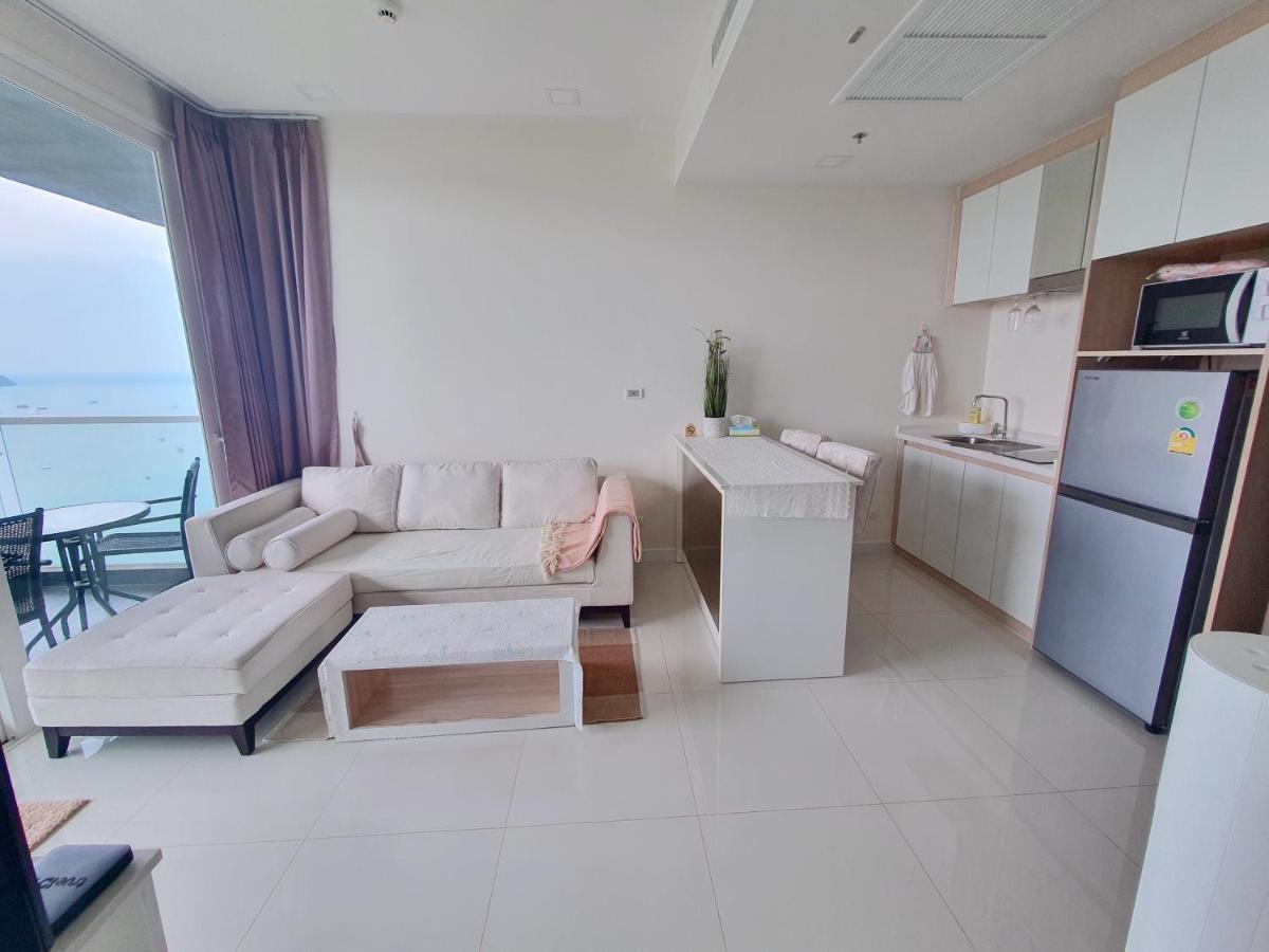 Delmare Beachfront Bangsaray Premium