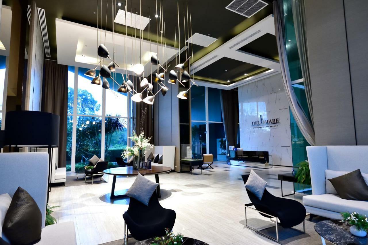 Delmare Beachfront Bangsaray Premium Bang Sare