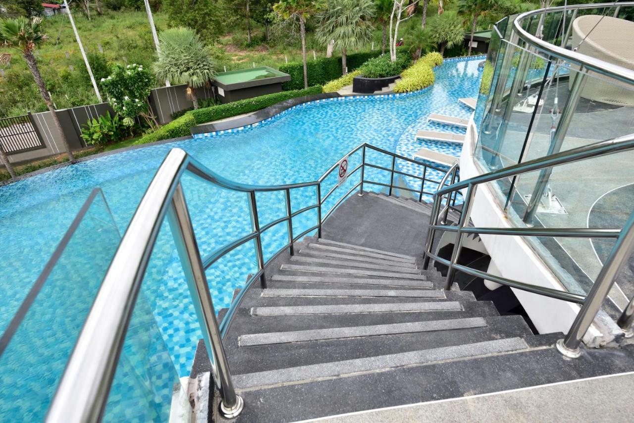Delmare Beachfront Bangsaray Premium Bang Sare